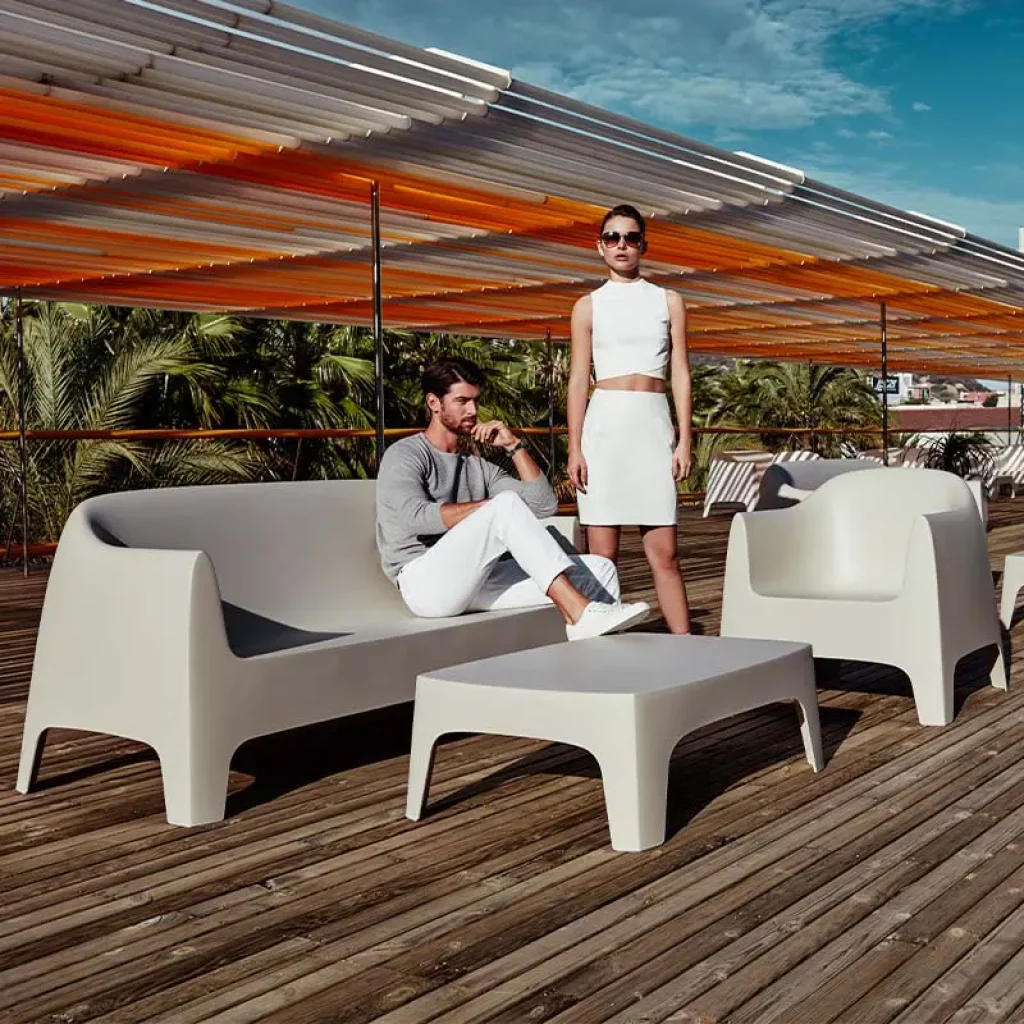 solid-sofa-armchair-table-collection-stefano-giovannoni-vondom.jpg.webp